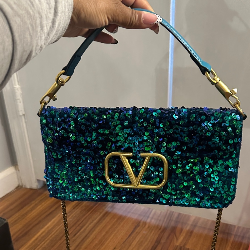 V Green and Blue Sequin Shoulder Bag